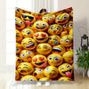 Émojis jaune vif avec diverses expressions faciales serrés les uns contre les autres. couverture quatre saisons jeté pause déjeuner cadeau