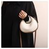 Vintage Fashion Handbag 2023 Winter New Crocodile Pattern Solid Color Casual Shoulder Crescent Bag Trendy Street Style Black Green Coffee Red White