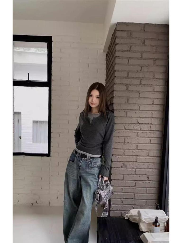 2025 Women's Korean Style Slim-Fit Long-Sleeve Round Neck Two-Piece Look Top for Spring/Autumn