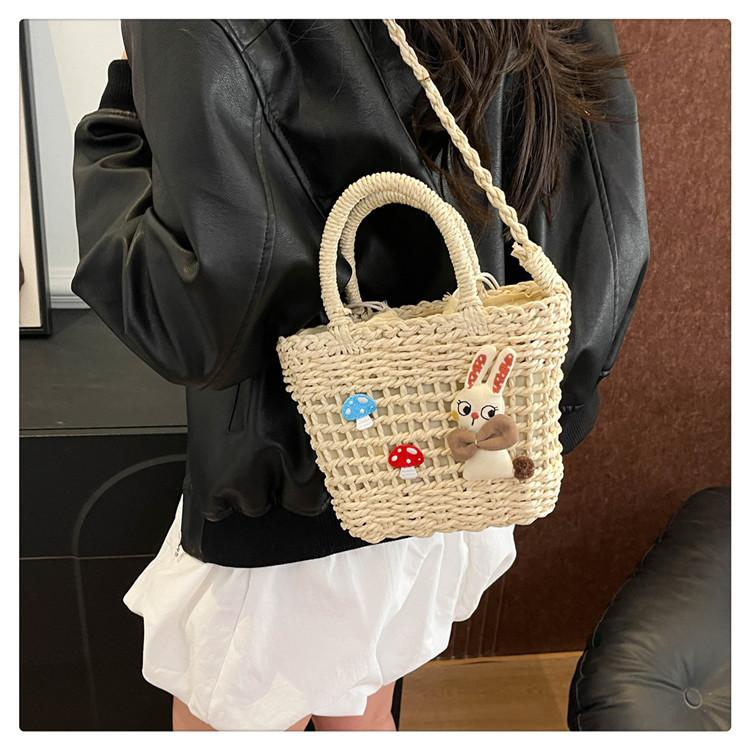 Stroh kleine Tasche lässige Schulter Umhängetasche Damen gewebte Bucket Bag Cartoon niedliche Gemüsekorb Handtasche