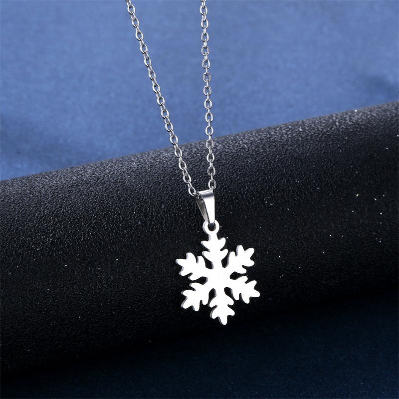 European and American Personalized Fashion Cross Chain Hollow Snowflake Pendant Necklace Set Women's Stainless Steel Collar Chain Jewelry