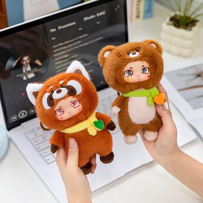 Urocza uparta twarz pluszowa lalka z winylowym wykończeniem - Zwierzątko Koala i Panda Czerwona, Idealna jako breloczek do torby