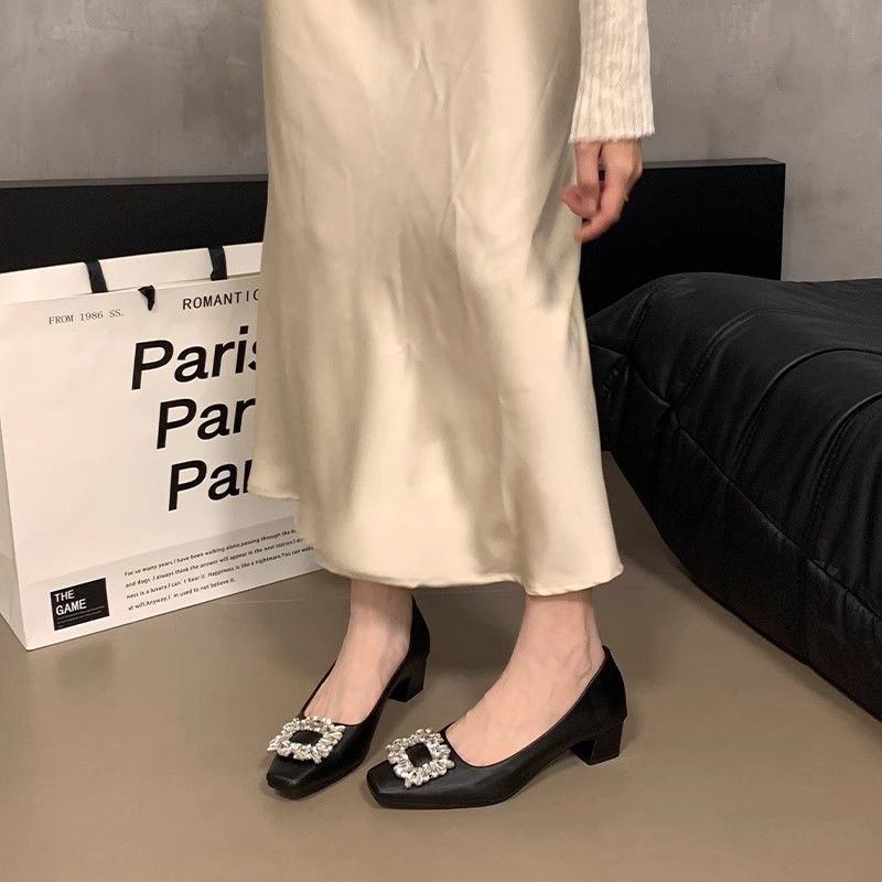 

French temperament rhinestone thick heel high heels women s shoes 2025 summer new one-pedal silver single shoes small leather shoes women 40 чёрный