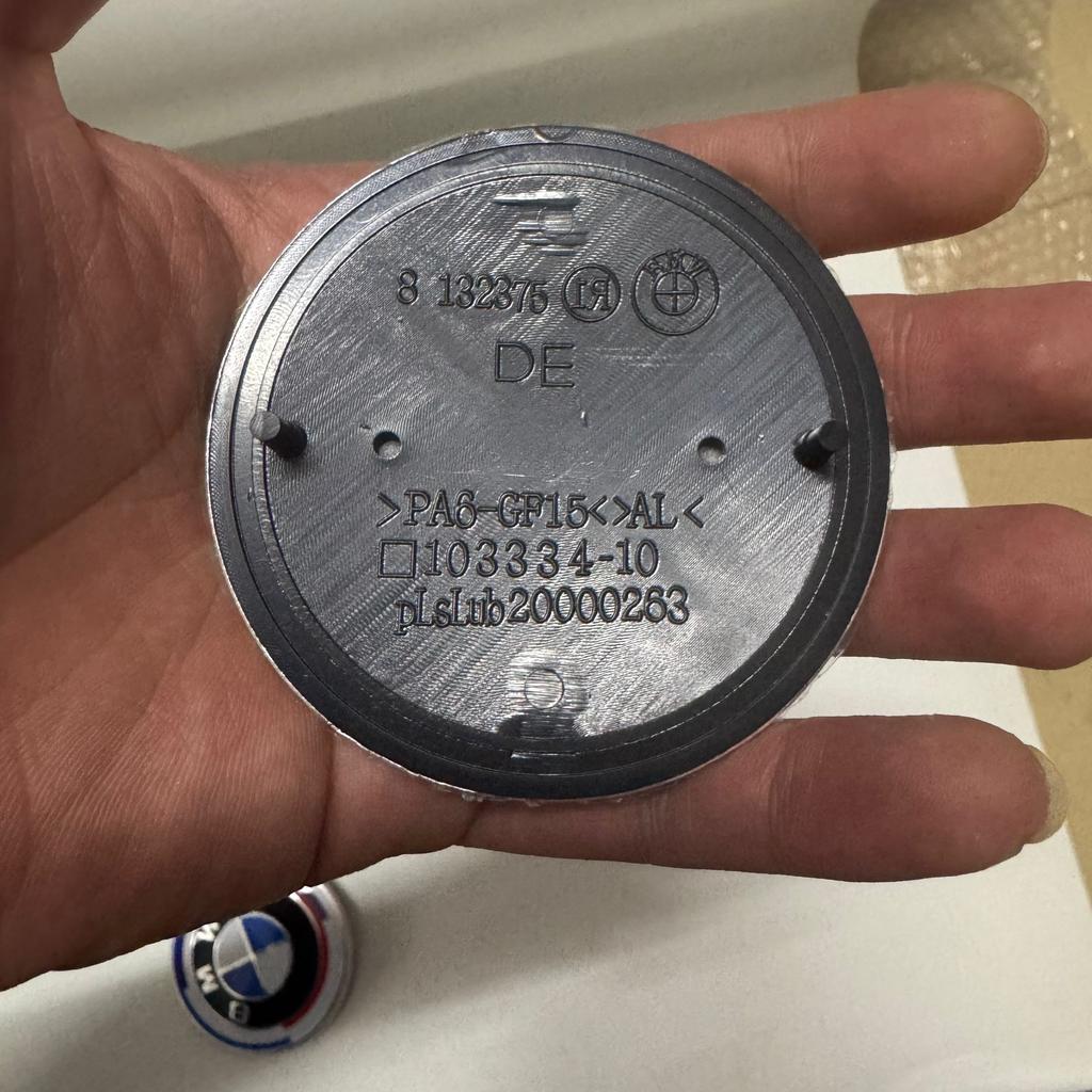 1 STÜCK 82mm 74mm Auto Front Haubenemblem Heckklappen-Logo für BMW E36 F20 E46 E39 E38 E90 E60 E87 E34 E53 X3 X5 X6 M Zubehör