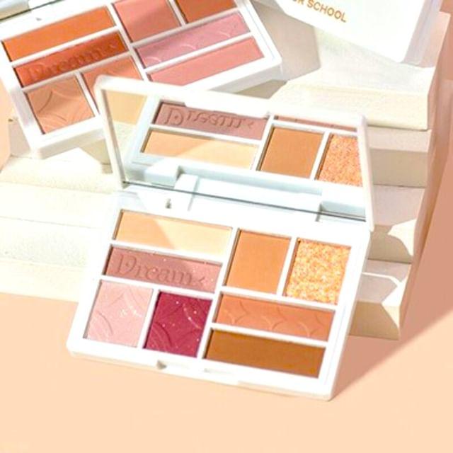 

COLOR SCHOOL - 8 Colors Eyeshadow Palette - Berry #22 Berry