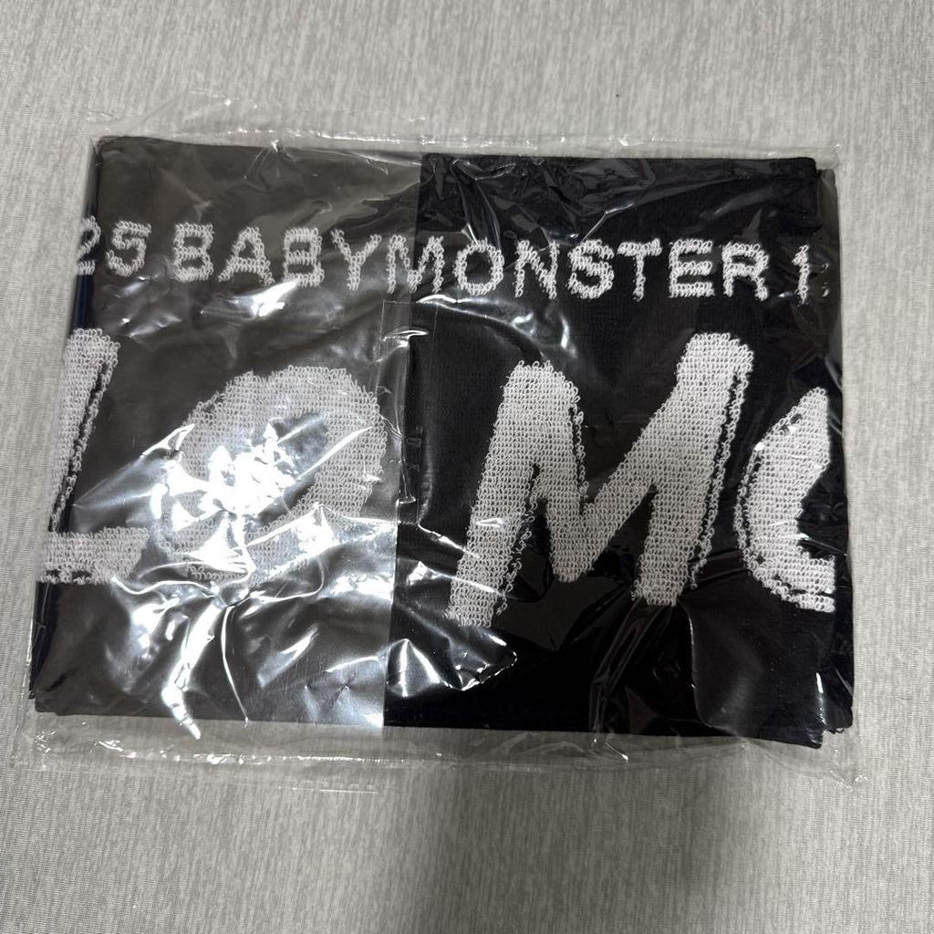 [USED] BABYMONSTER Tour Towel