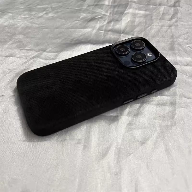 Magnetic Flannel Phone Case IPhone 17 Pro Max 16 15 With Microfiber Texture Shockproof Full Coverage