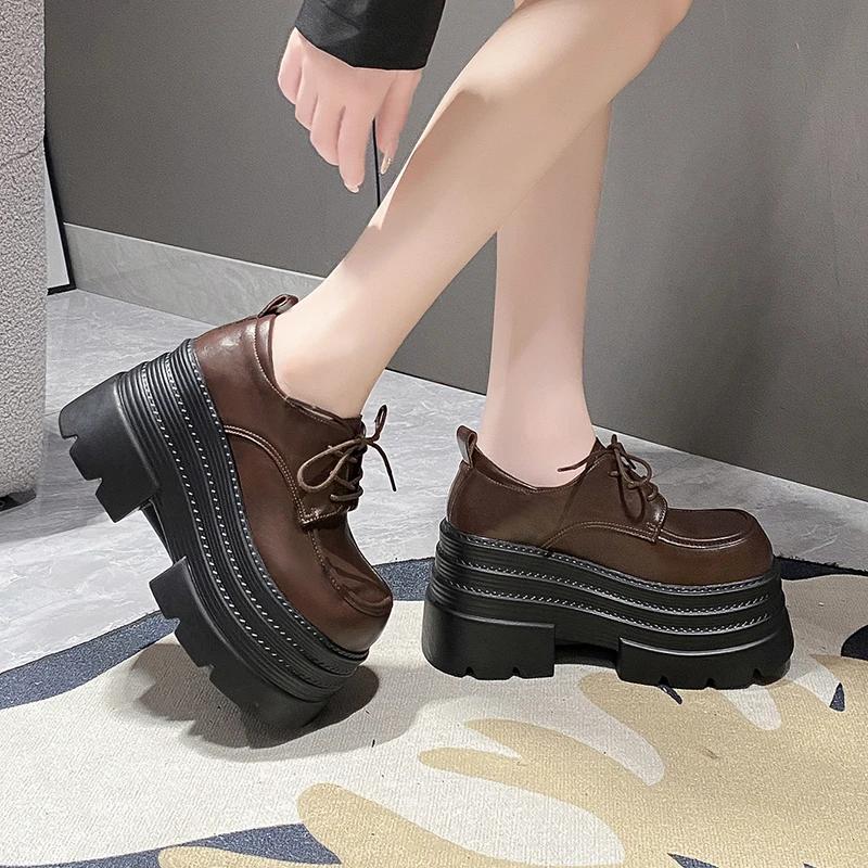 Fashion 10CM Women Patent Leather Platform Sneakers Wedge Heels Ladies New Autumn Chunky Sneakers Woman Lace-Up Thick Sole Walking Pumps