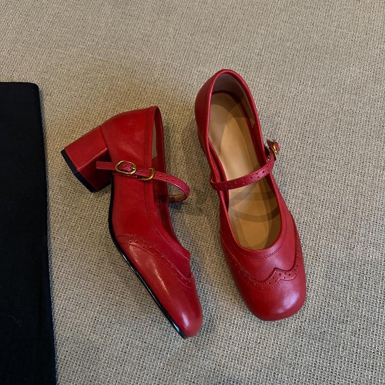Spot version~ Versatile one-word buckle light mouth thick heel Mary Jane shoes women's retro Block square head soft leather small single shoes