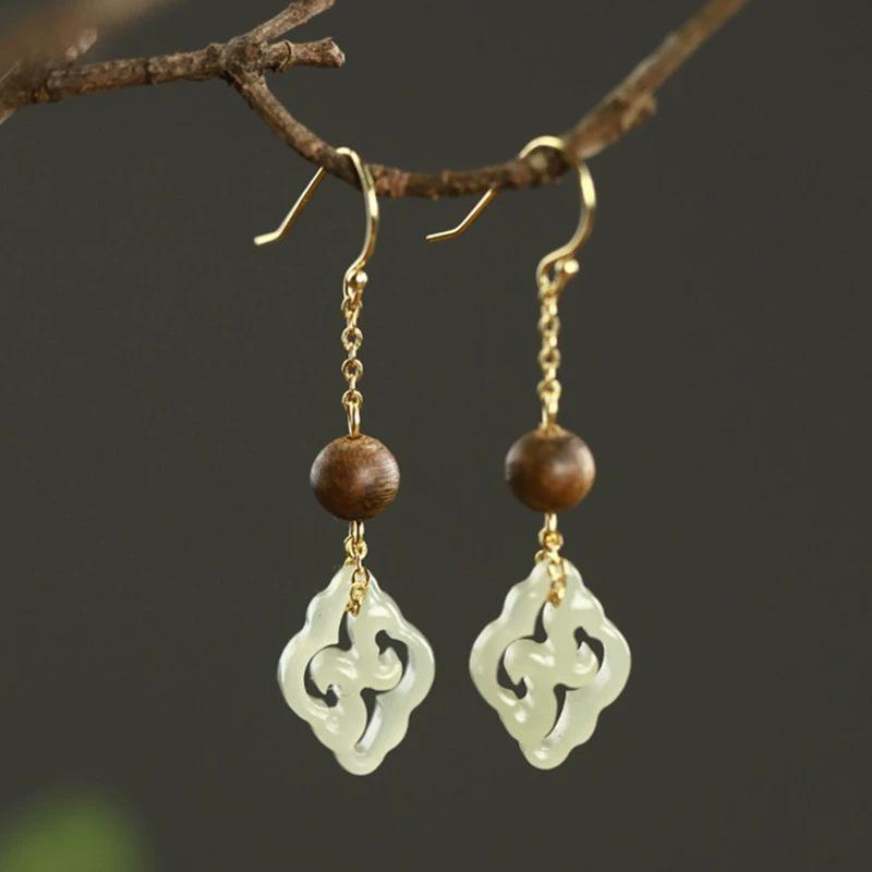 

Серьги ручной работы в китайском стиле из нефрита Хэтянь и агарового дерева с крючками для ушей - Универсальный дизайн для женщин