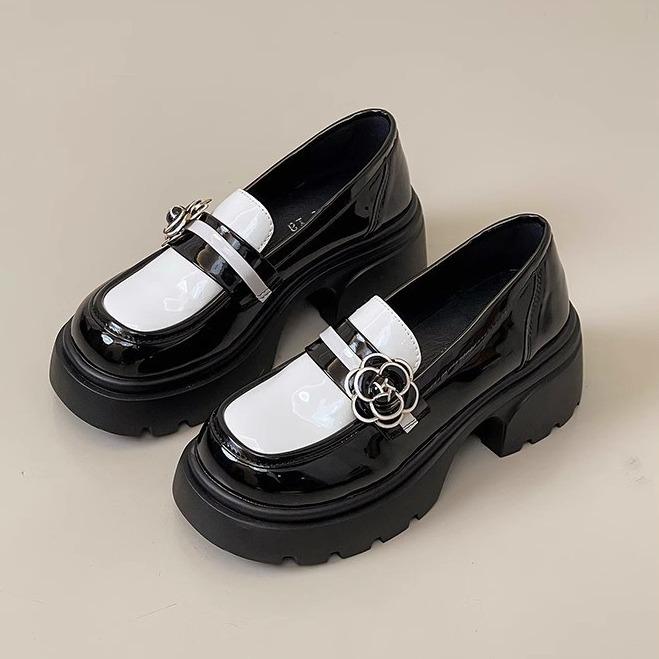 

Round head platform loafers women s 2025 spring new British temperament high heels fashion versatile deep mouth single shoes 35 чёрный