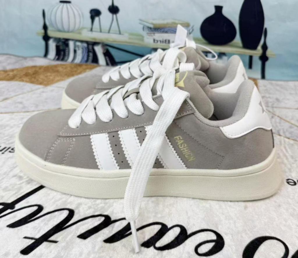 Trendy Men's Autumn Teen Low-Top Three-Stripes Casual Flat Sneakers