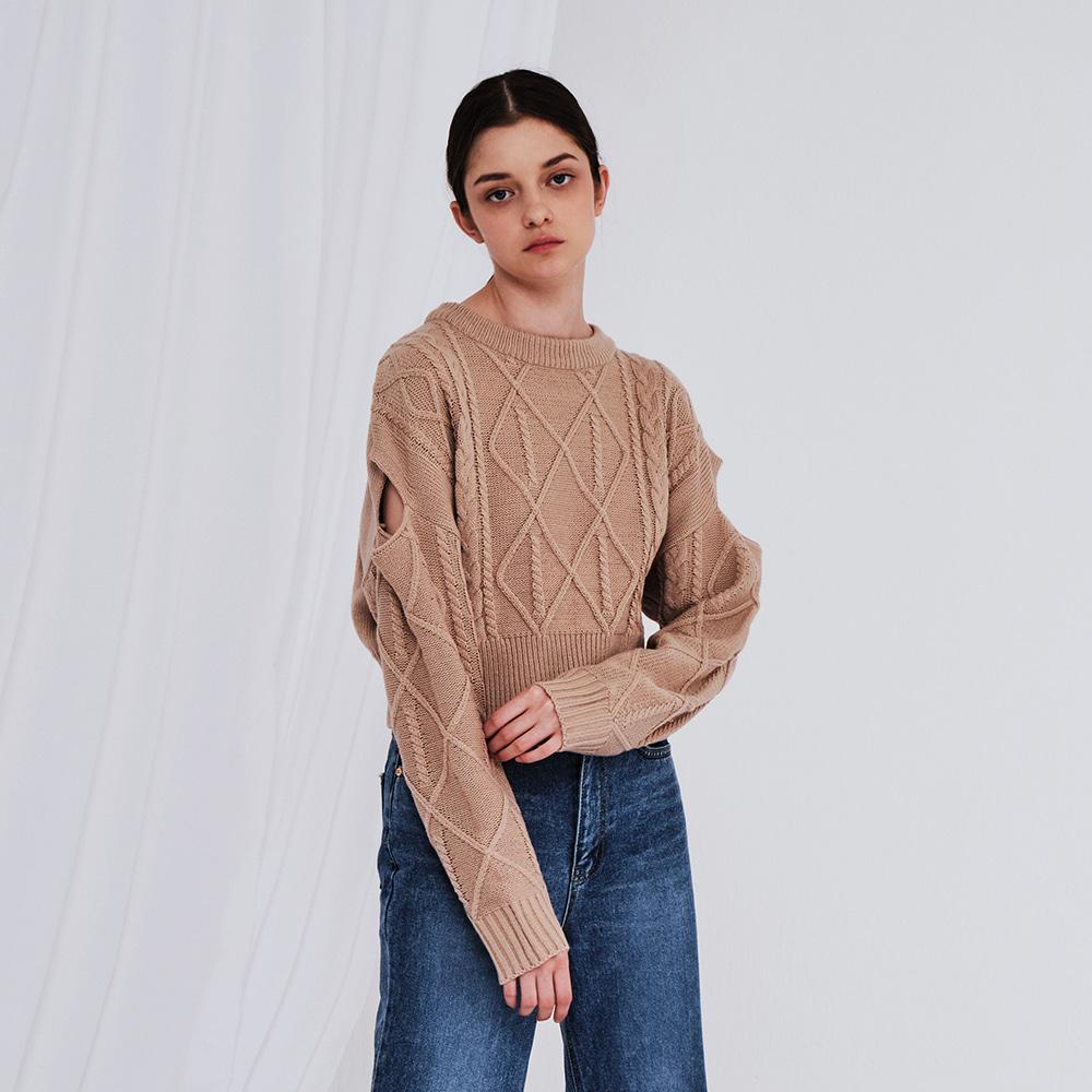 MAKE A TOAST Open Shoulder Short Knit Beige