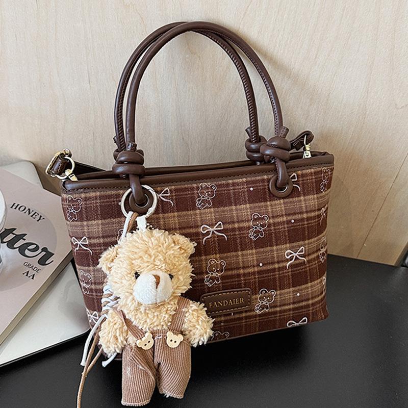 Winter New Fashionable High-value Plaid Commuter Shoulder Bag Casual Bag Simple Messenger Bag