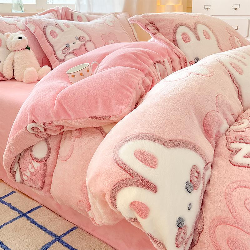 Zimní Mléčný Korálový Fleecový Postelový Čtyřdílný Set Plyšový Povlak na Přikrývku Prostěradlo Povlaky na Polštáře Set
