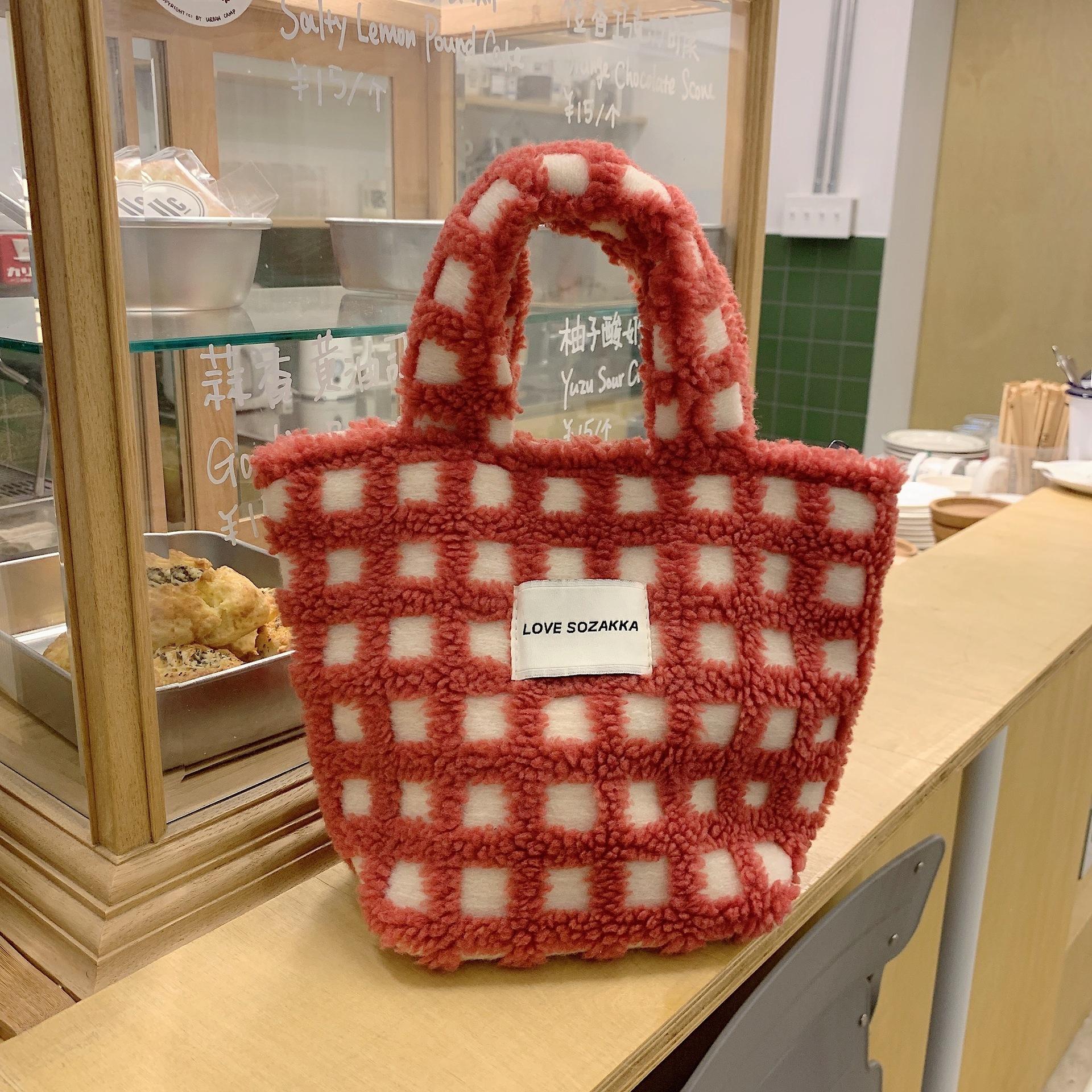 Осень-зима овечья шерсть вафельная милая ручная большая сумка женская портативная сумка — фото 14