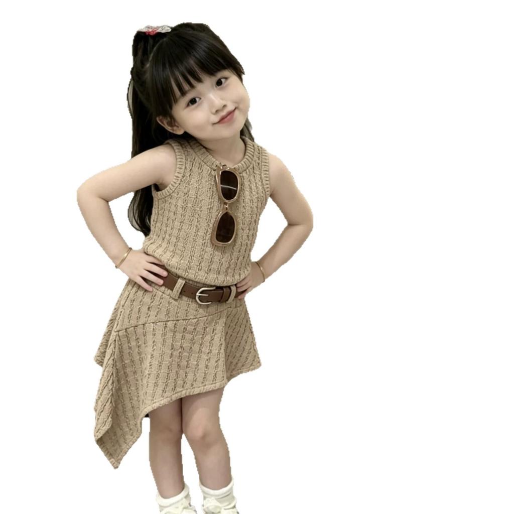 Koreanisches Sommer-Zweiteiler-Set für Mädchen: Ärmellose Weste mit Struktur & unregelmäßiger kurzer Rock für stilvolle Kinder.