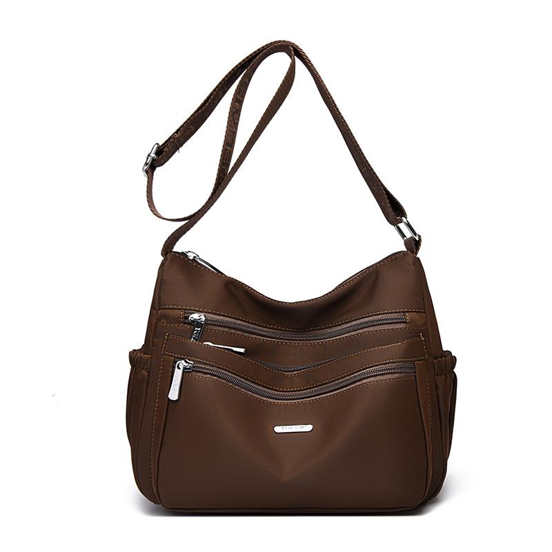 Middle-aged Mother Baoyang's Elegant and Simple Commuter Shoulder Bag