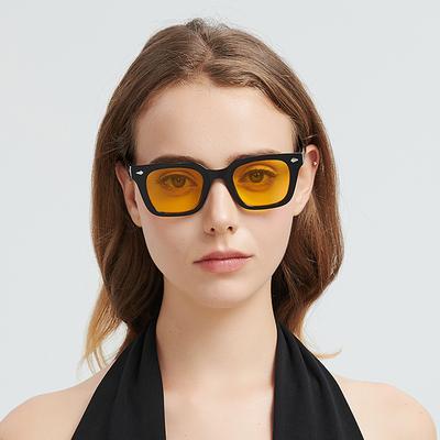 Vintage Square Sunglasses Women Men Trendy UV400 Protection Fashion Sun Glasses for Outdoor Travel Daily Wear