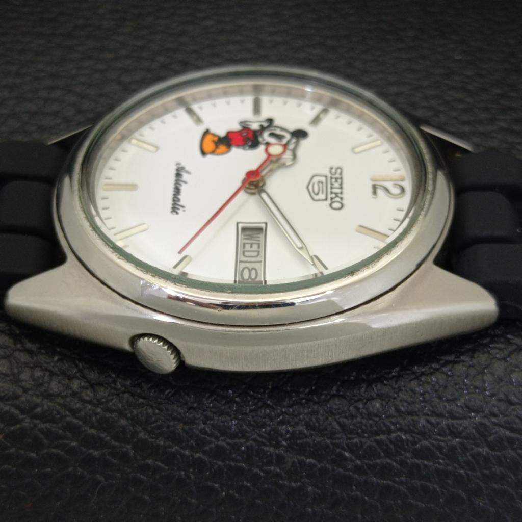 Seiko 5 AUTOMATIC VINTAGE JAPAN 7009A MENS WHITE COLOR DIAL WATCH A700550-5