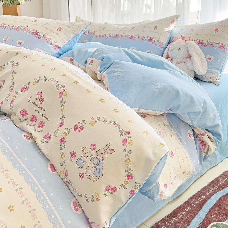 Bedding Four-piece Set Printed Skin-friendly Water Wash Sheets Quilt Cover Pillowcase Set