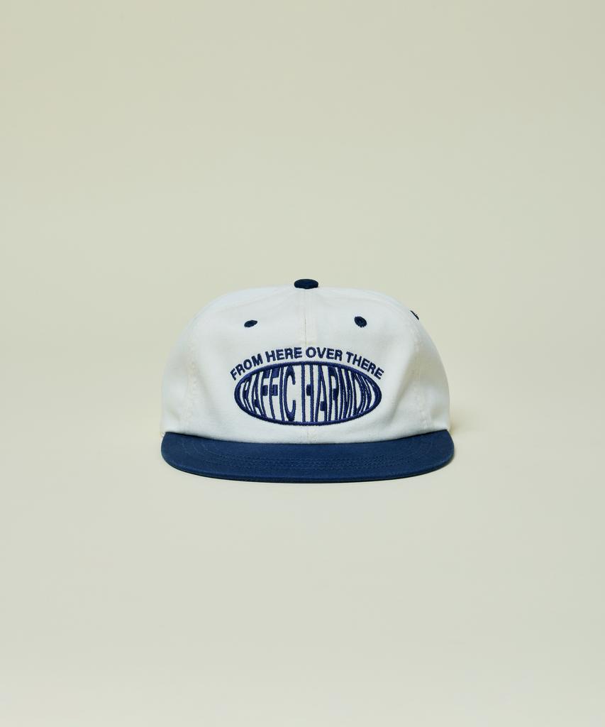 Teulaepighamoni Round Logo Trucker Hat_Navy