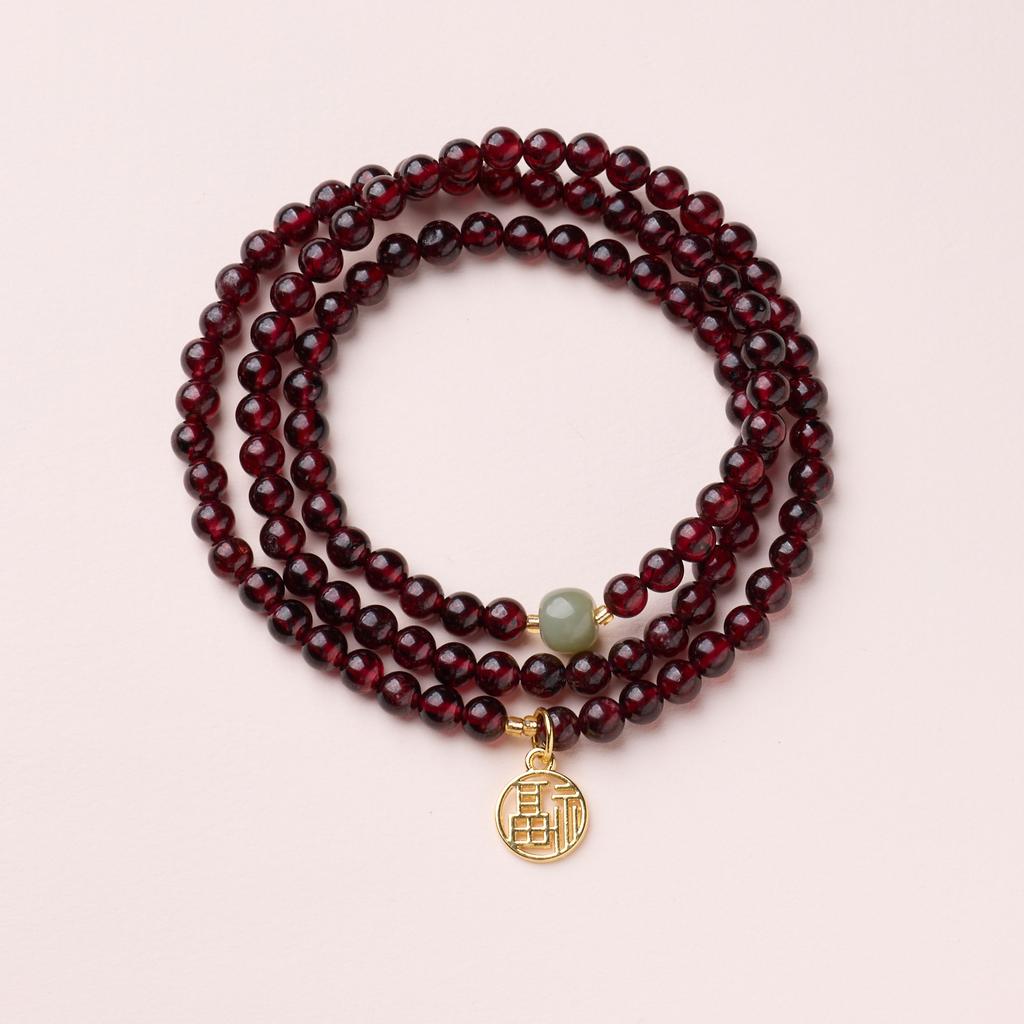 Natural Three-ring Garnet Bracelet for Women, Crystal Hetian Jade Bracelet, Gift, Light Luxury, Niche, Simple and Versatile Jewelry