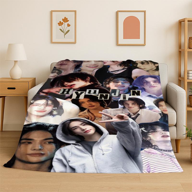 Kpop Hyunjin Stray Kids Musik Flanelldecke Weich Warm Überwurfdecke für Schlafzimmer Wohnzimmer Bett Reise Camping Picknick Geschenk