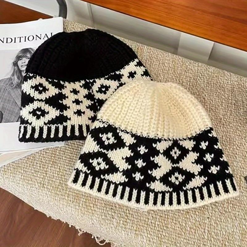 Winter Warm Knitted Hat for Women Retro Embroidered Blend Beanie Cap Unisex Ear Protection Winter Camping Hiking Caps