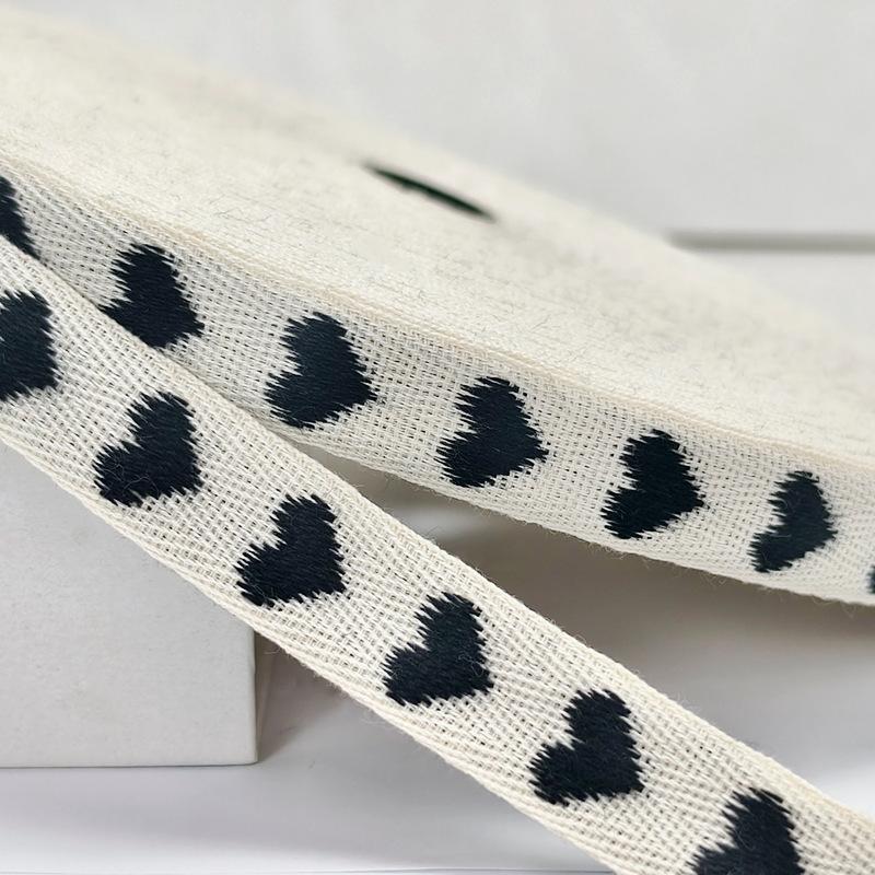 16mm Heart Shaped Woven Ribbon Gift Box Packaging Bouquet Ribbon Apparel Accessories DIY Embroidered Stock