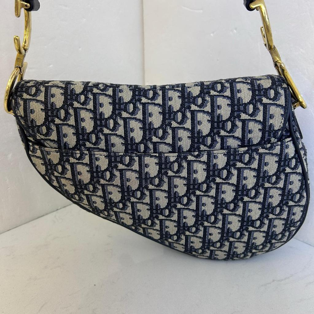 [Pre-Owned] Saddle Removable Adjustable Shoulder Strap Magnetic Buckle Closure Printed Saddle Bag Crossbody Bag Fabric Handbag Sho - Very Good #J7OH9S