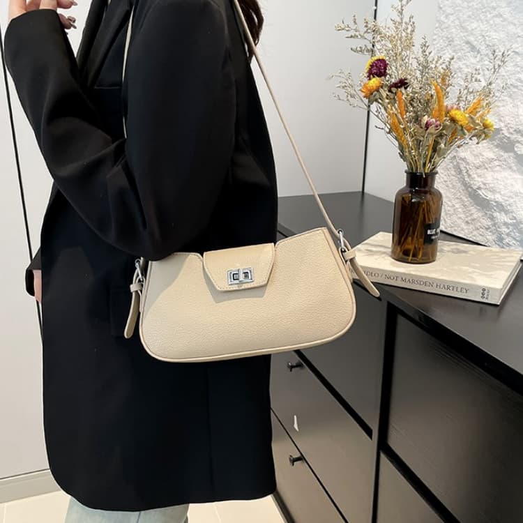 Lychee pattern lock armpit bag women's shoulder messenger bag