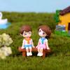 1Sada Sweet Couple Diy Miniaturní figurka Garden Deco Seat Micro Landscape
