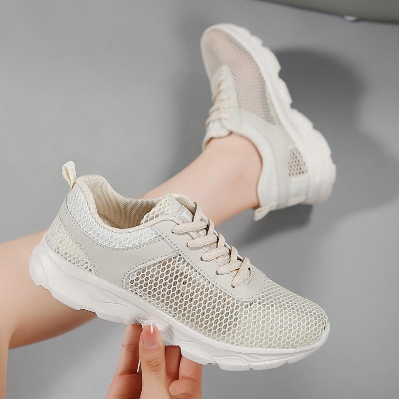 Summer New Breathable Mesh Large Mesh Hollow Running Shoes Lightweight Soft Sole Sports Casual Net Shoes