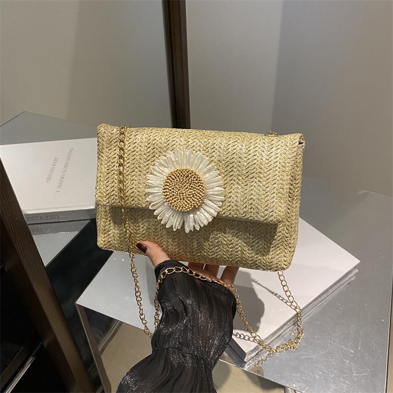 

2024 summer new woven bag women s niche trend shoulder bag casual commuter messenger bag casual handbag хакі