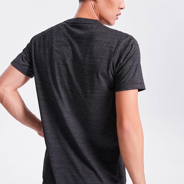 Camisetas Masculinas Li Ning Cor Mista Novo Padrão Gola Redonda Preta Ajuste Reto Moderado ATSQ201-1