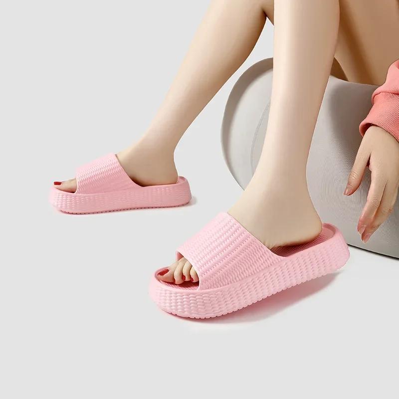 Fashion Comfortable Soft Platform Slippers Women Summer Lightweight Non-Slip Cloud Slides Woman Thick Sole Non-Slip House Slippers