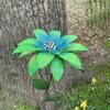 Metalen tuinpalen in de vorm van daglelies, decoratieve tuinpalen