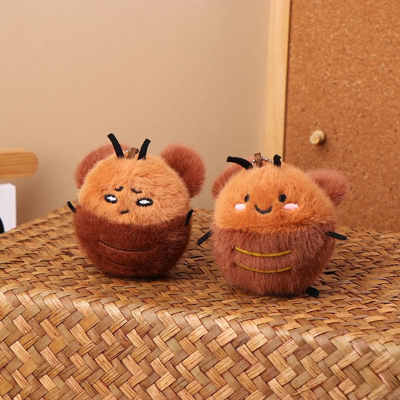 Cartoon Cockroach Plush Keychain Stuffed Animal Doll Keyring Lovely Backpack Pendant Car Key Holder Decoration Couple Gifts