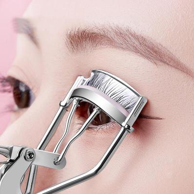 Make-up na oči – Natáčky na řasy