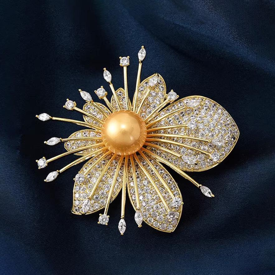 

Нежная брошь-цветок, женственная брошь в виде цветка с жемчугом, дизайнерская брошь Sense Niche, аксессуары для костюма