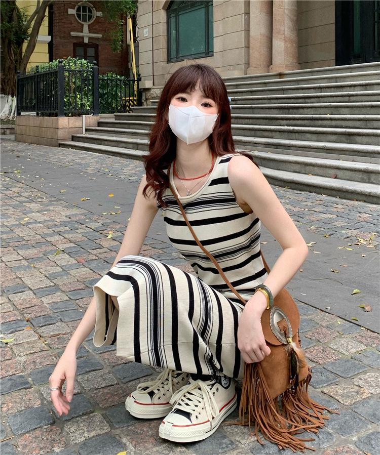 Chic Korean-Style Striped Sleeveless Vest Dress - Summer 2025, Slimming Mid-Length Fit for Women