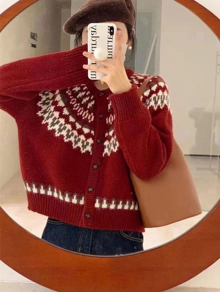 Women's Pink V-Neck Knit Cardigan with Jacquard Floral Pattern