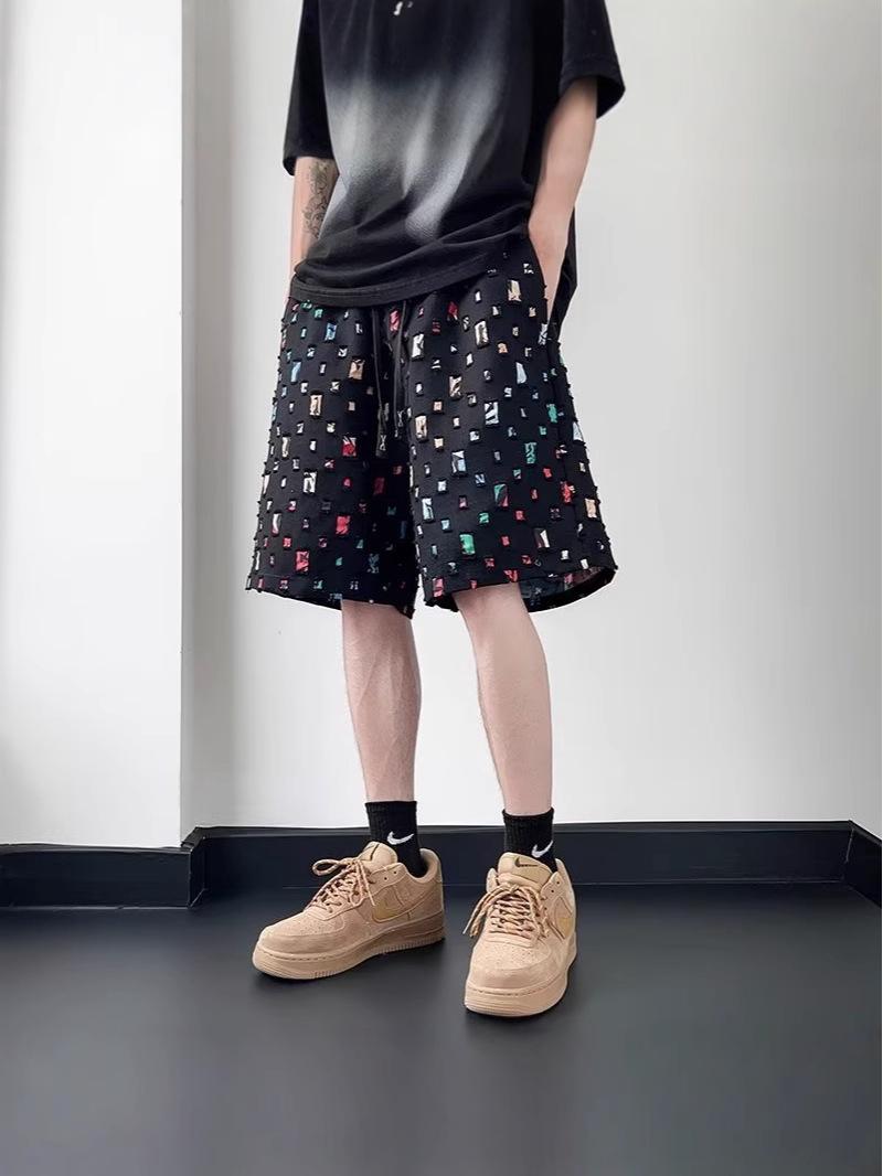 

Мужские модные рваные повседневные шорты - Свободные средней длины, Американская уличная мода, Дизайн до колена 2XL чёрный