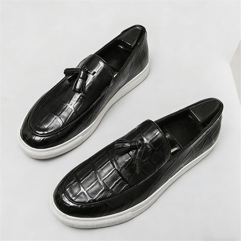 Designer New Men's Leather Casual Shoes Luxury Tassels Slip on Loafers Male Comfortable Sneakers Tenis Masculino Zapatos Hombre