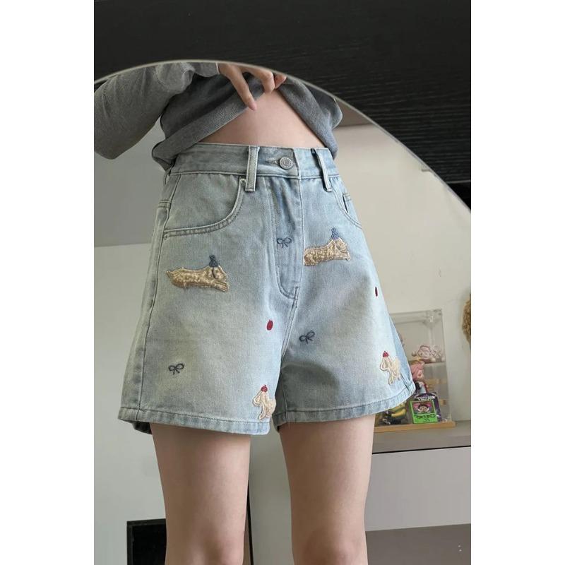 

Women s Light Wash Denim Mini Skirt with 3D Dog Embroidery Detail XXL синий