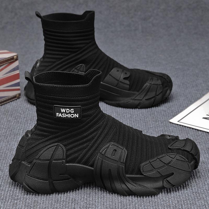 Scarpe autunnali traspiranti in rete tessuta a maglia volante casual sportive taglia grande sottili deodoranti calzini neri scarpe in rete