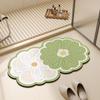 Anti-Slip Absorbent Bathroom Mat: Irregular Flower Design, Dirt-Resistant Diatomaceous Earth