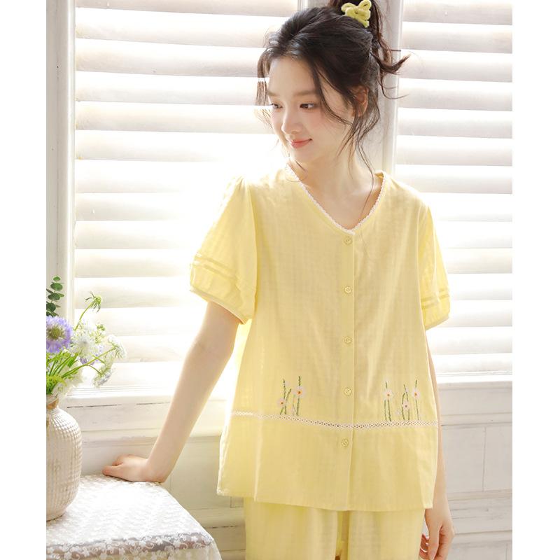 Summer New Pajamas Women's Pure Cotton Cotton Yarn Short-sleeved Cropped Pants Chest Pad Can Be Worn Outside Loose Loungewear Set 11