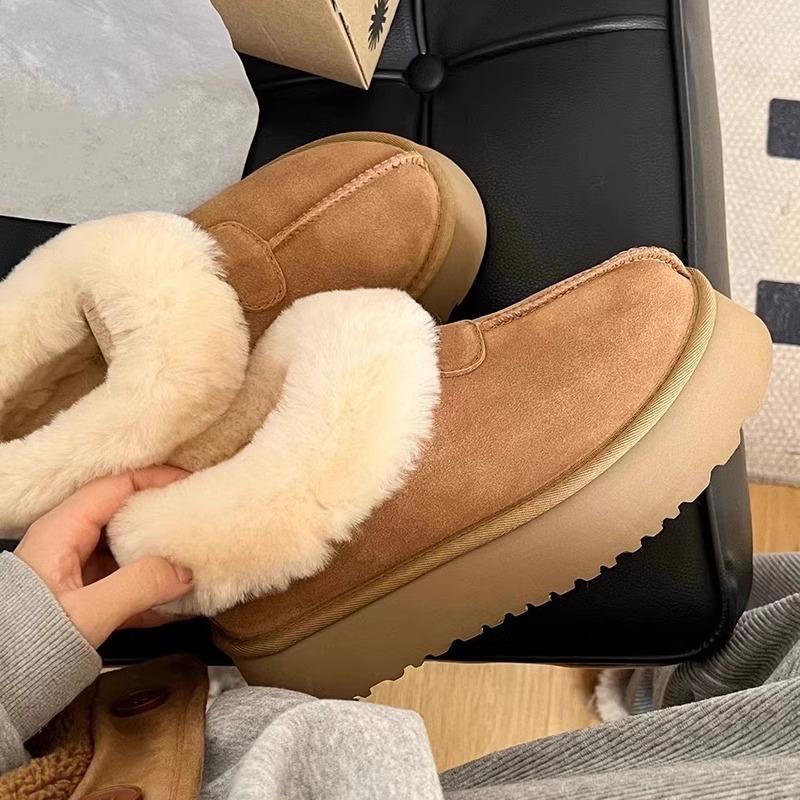 Thick-soled Snow Boots Women's New Winter Piled and Thickened Large Cotton Shoes with One Foot On the Bread Fluff Shoes